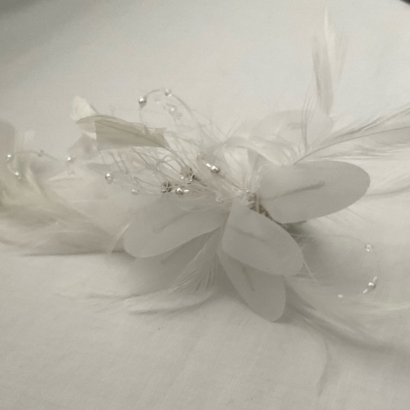 HAIR CLIP FLOWER & FEATHER WITH RHINESTONE, NEW BRIDAL - Picture 4 of 9